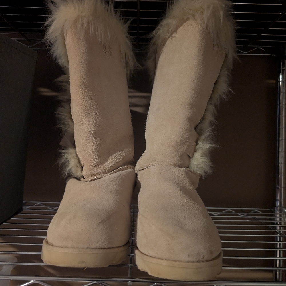 Women's Tan Fur-Lined Boots